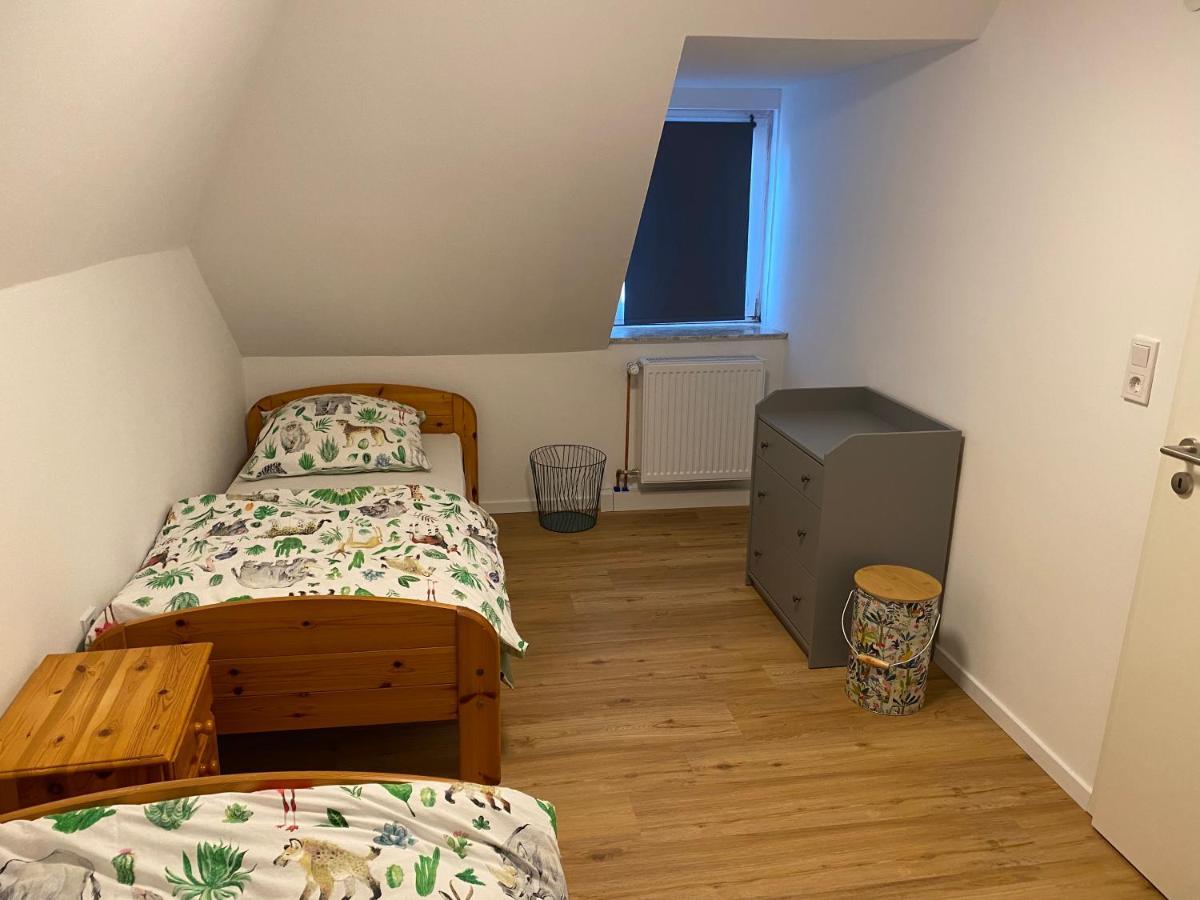 Ferienhaus Sieglinde Mit Deichblick Emden Exterior foto
